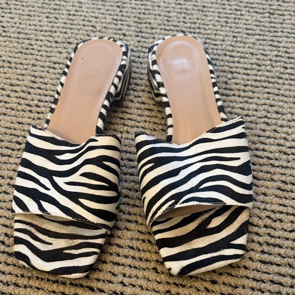 ShuShop Black and White Zebra Slide Sandals
